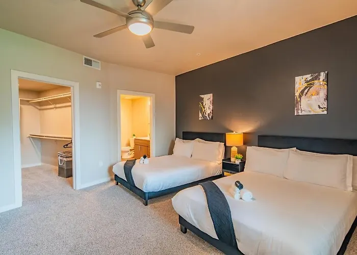 Chic 2bd Pool Gym Parking Wd Sleeps8 * Tempe