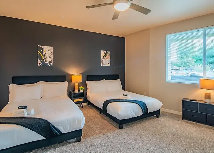 Chic 2bd Pool Gym Parking Wd Sleeps8 * Tempe