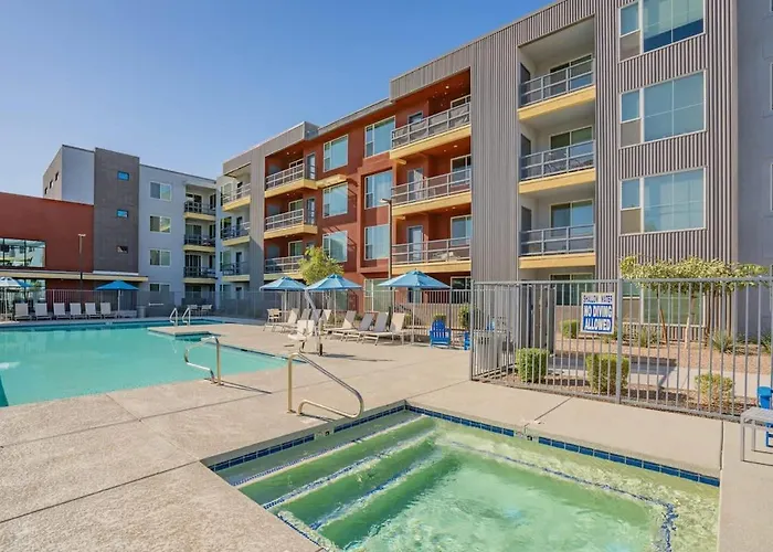 Chic 2bd Pool Gym Parking Wd Sleeps8 Apartment Tempe